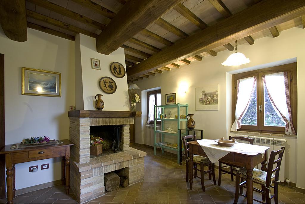 Casale Del Monsignore 스폴레토 외부 사진