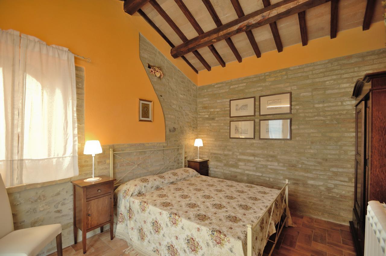 Casale Del Monsignore 스폴레토 외부 사진
